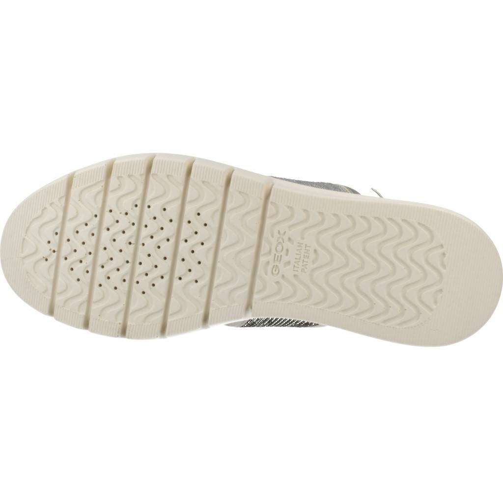 GEOX D WIMBLEY SANDAL en color BLANCO (7)