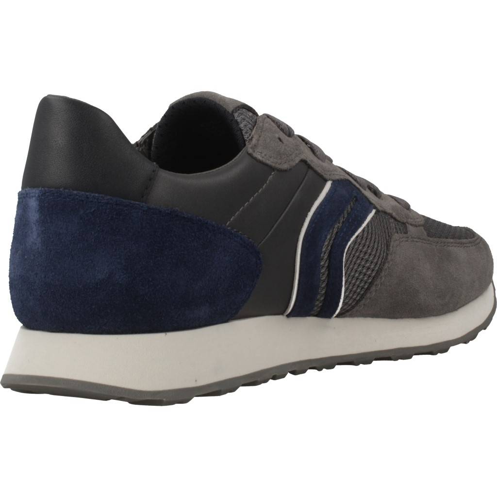 GEOX U VINCIT en color GRIS (3)
