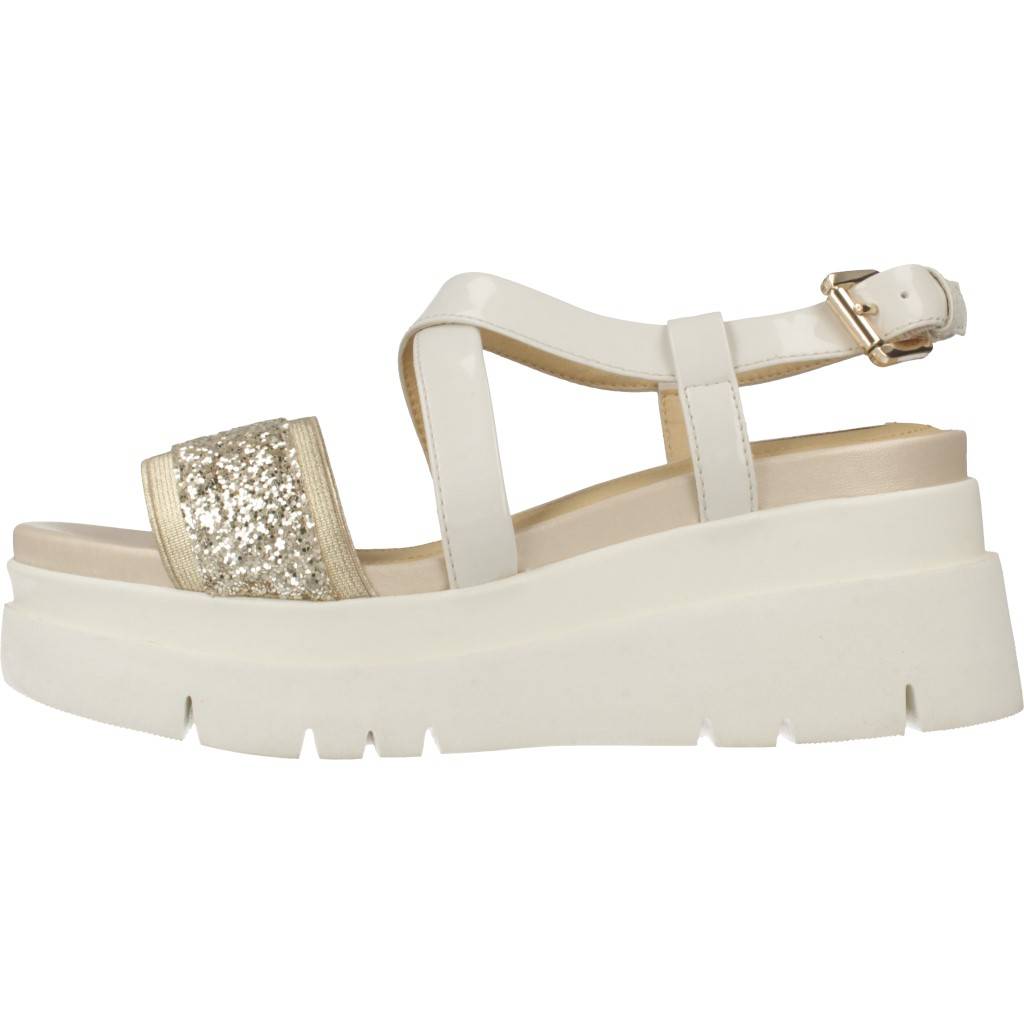 GEOX D RADWA D en color ORO (2)