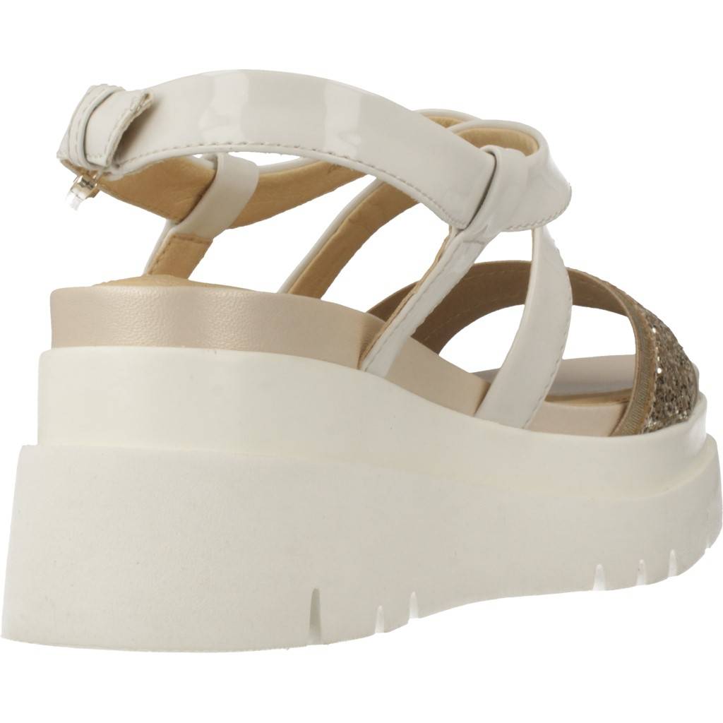 GEOX D RADWA D en color ORO (3)