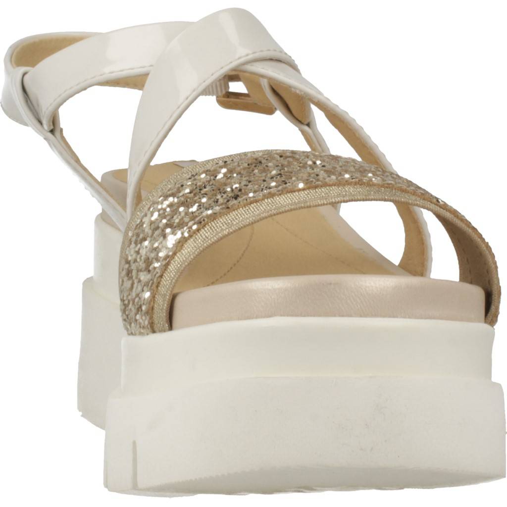 GEOX D RADWA D en color ORO (6)