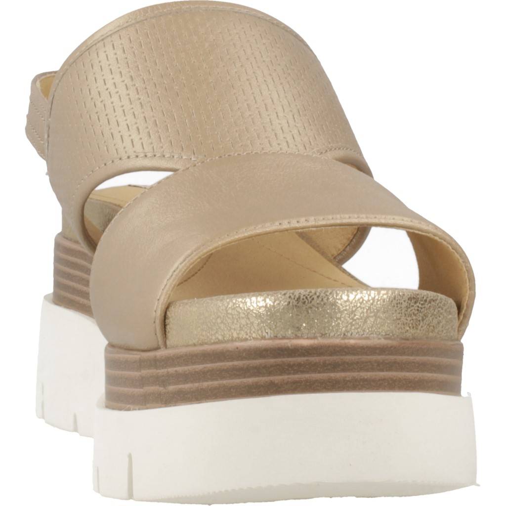 GEOX D RADWA en color MARRON (6)