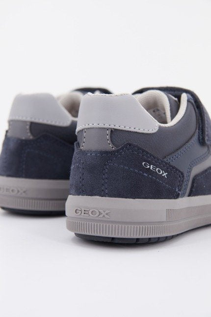 GEOX J ARZACH BOY en color AZUL (3)