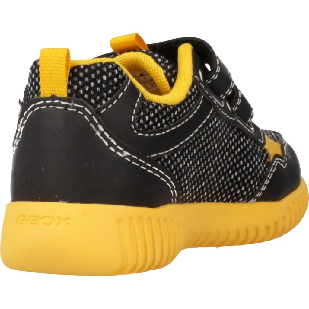 GEOX B WAVINESS B en color NEGRO (3)