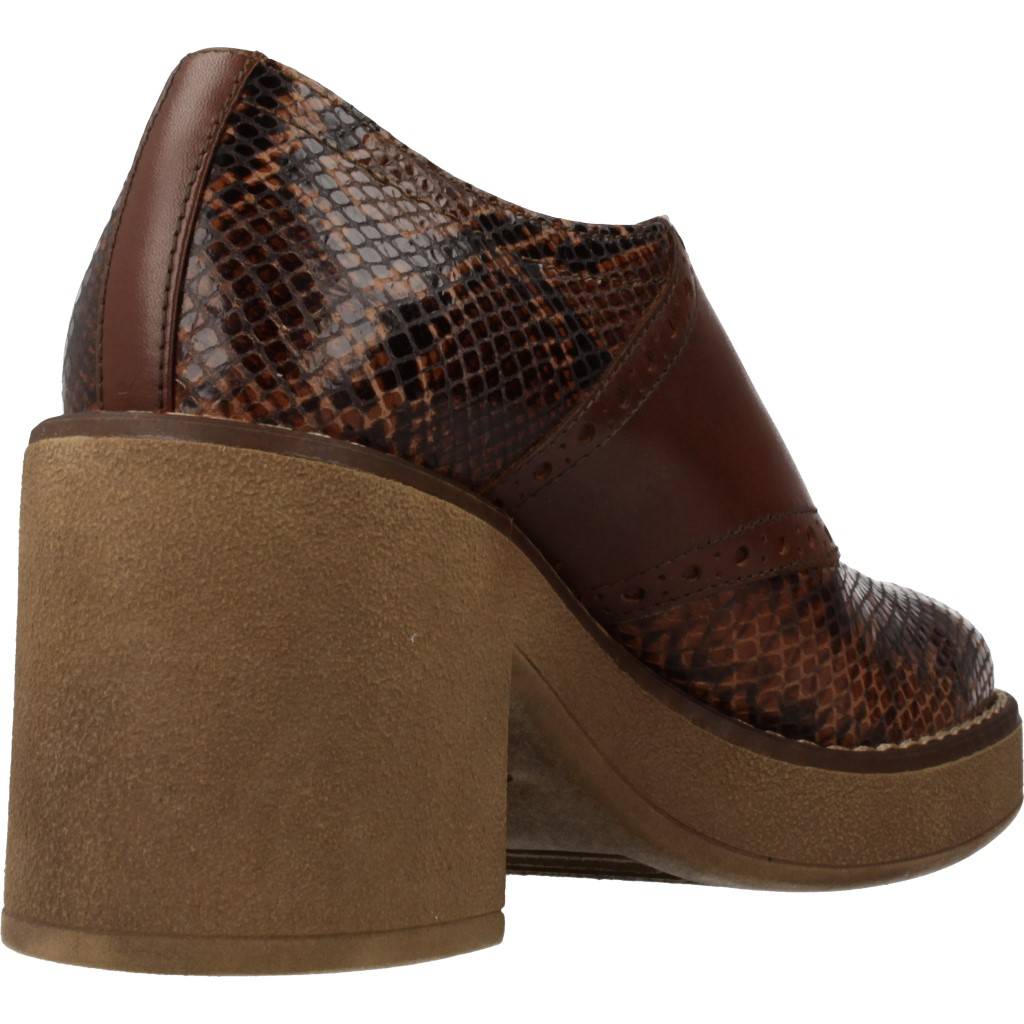 GEOX D ADRYA MID en color MARRON (3)