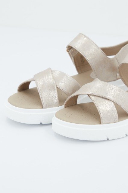 GEOX D TAMAS D en color ORO (2)