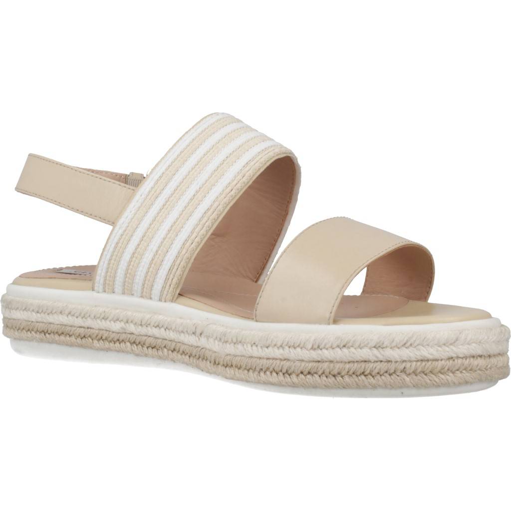GEOX D SANDAL LEELU' E en color MARRON CLARO (5)