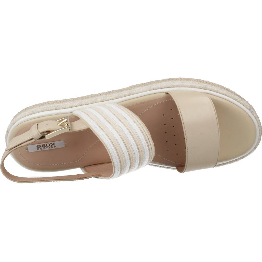 GEOX D SANDAL LEELU' E en color MARRON CLARO (7)