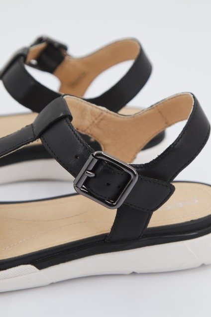 GEOX D SANDAL HIVER en color NEGRO (4)