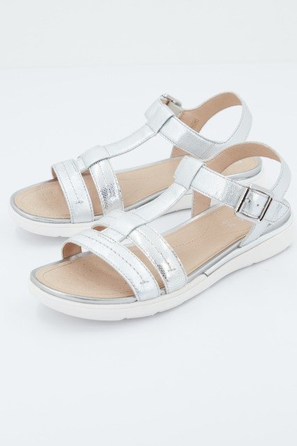 GEOX D S.HIVER B en color PLATA (1)