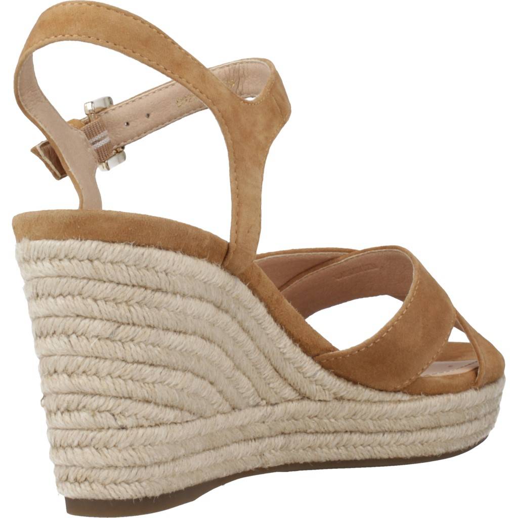 GEOX D SOLEIL A en color MARRON CLARO (3)
