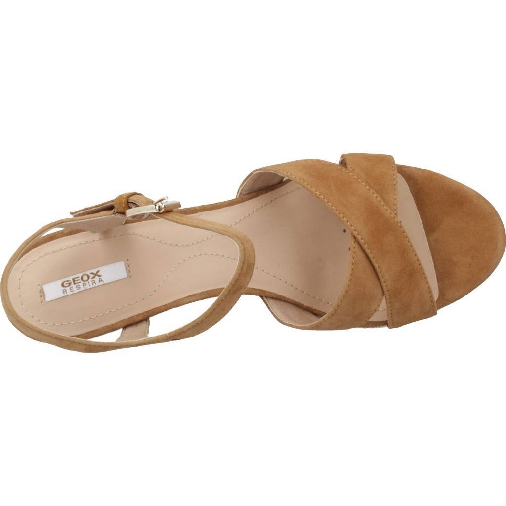 GEOX D SOLEIL A en color MARRON CLARO (7)