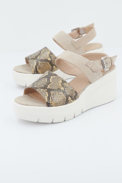 GEOX D TORRENCE A en color ANIMAL PRINT (1)