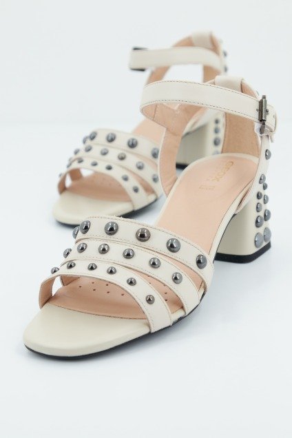 GEOX D SEYLA SAN.M. A en color BEIS (1)