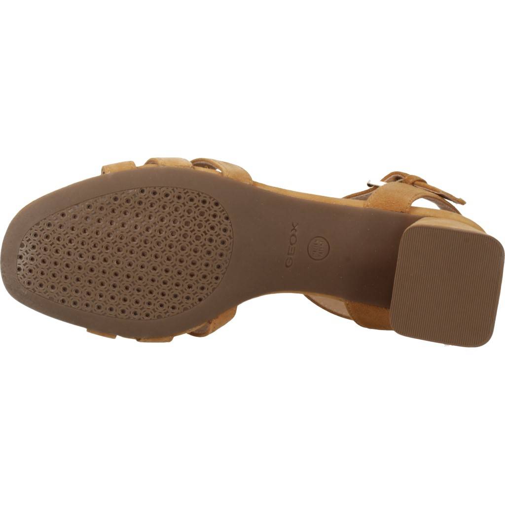 GEOX en color MARRON CLARO (7)