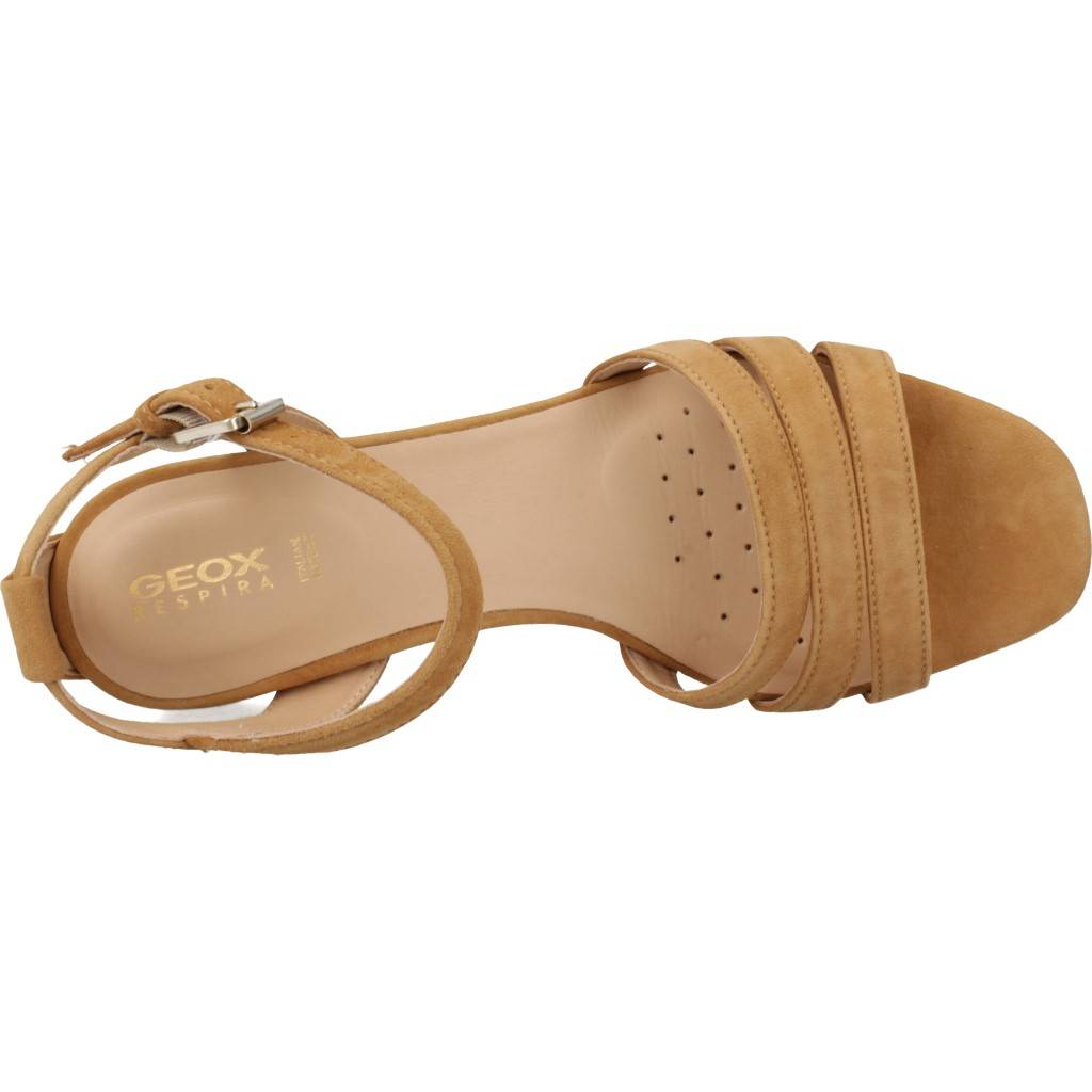 GEOX en color MARRON CLARO (8)