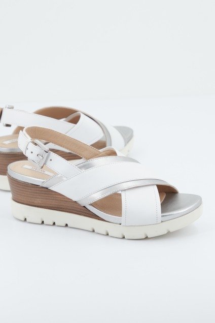 GEOX D MARYKARMEN P. B en color BLANCO (1)