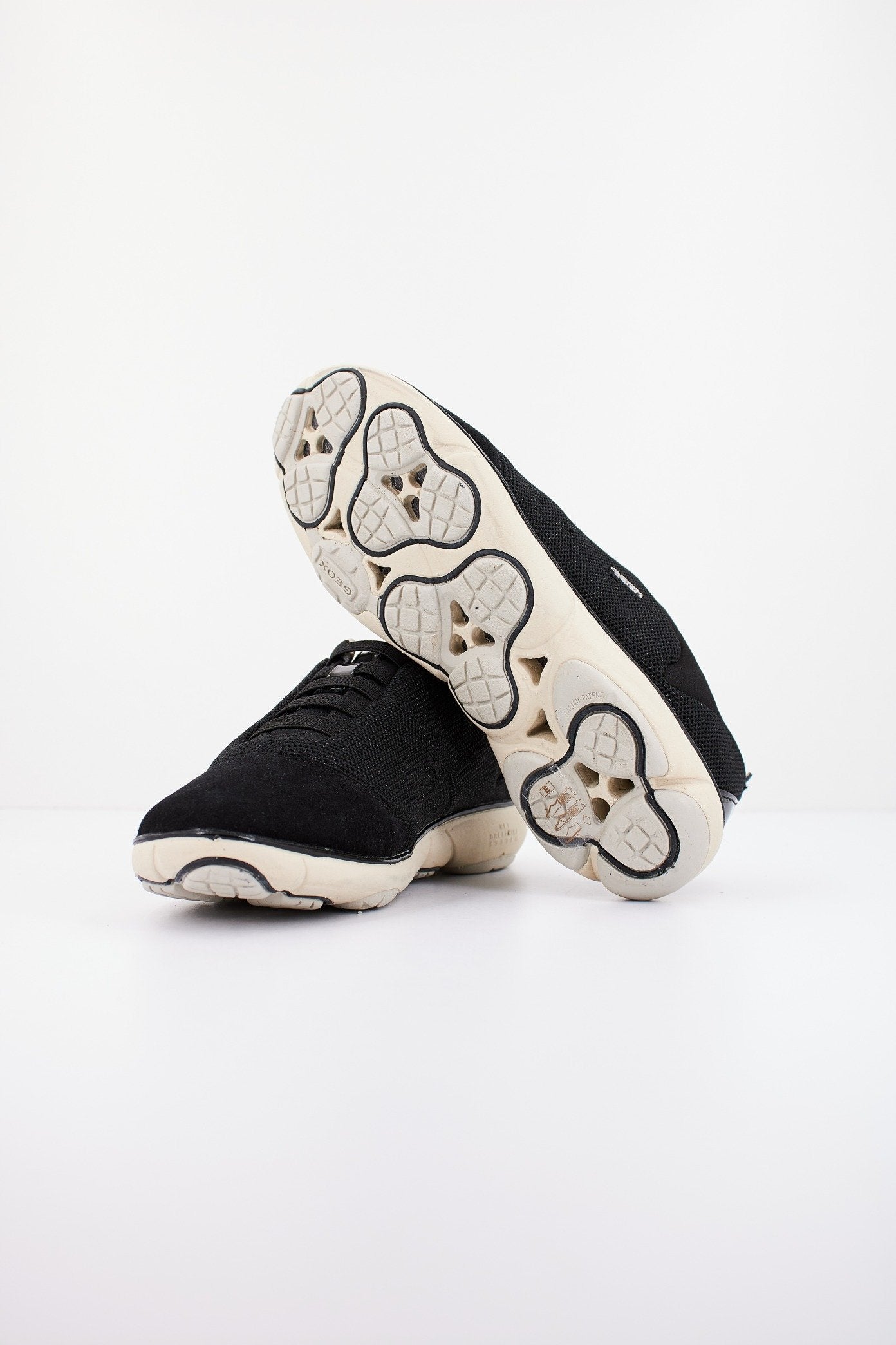 GEOX D NEBULA en color NEGRO (4)