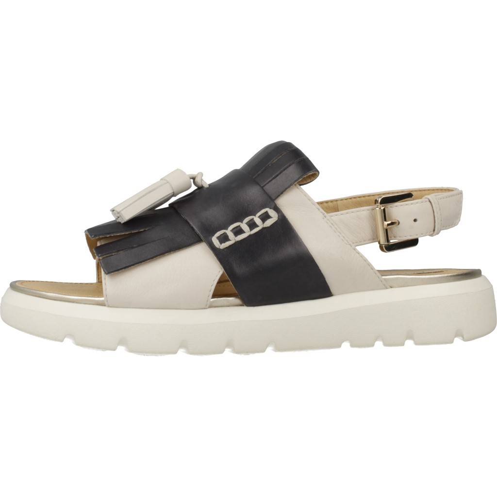 GEOX D AMALITHA D en color BEIS (2)
