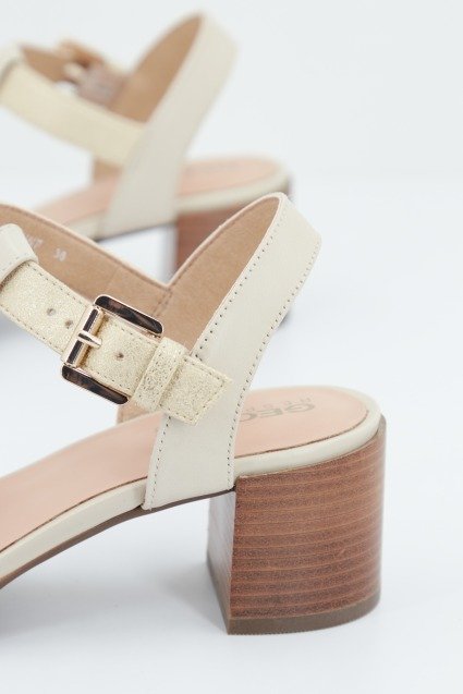 GEOX D MARYKARMEN M.S. E en color ORO (3)