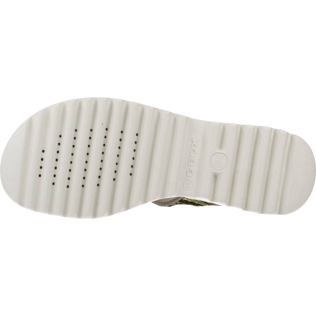 GEOX J SANDAL CORALIE GIR en color ORO (6)