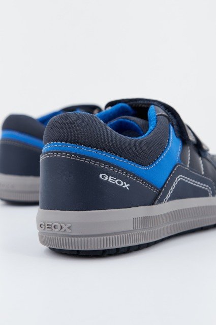 GEOX J ARZACH BOY en color AZUL (3)