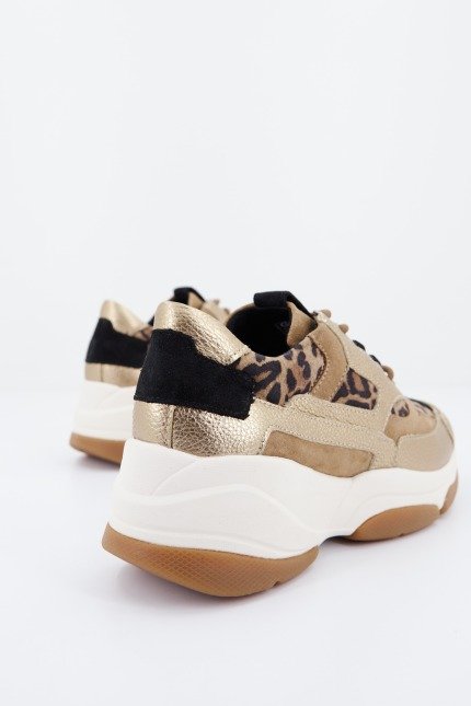 GEOX D KIRYA en color ORO (3)