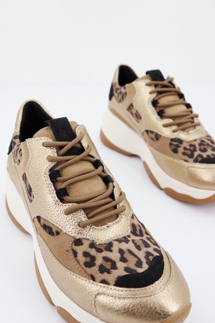 GEOX D KIRYA en color ORO (4)