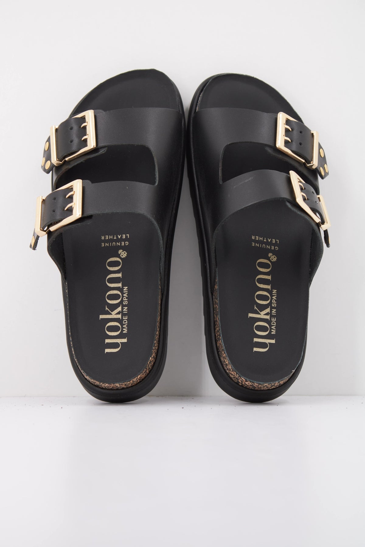 YOKONO SANDALIA TUNEZ en color NEGRO (3)
