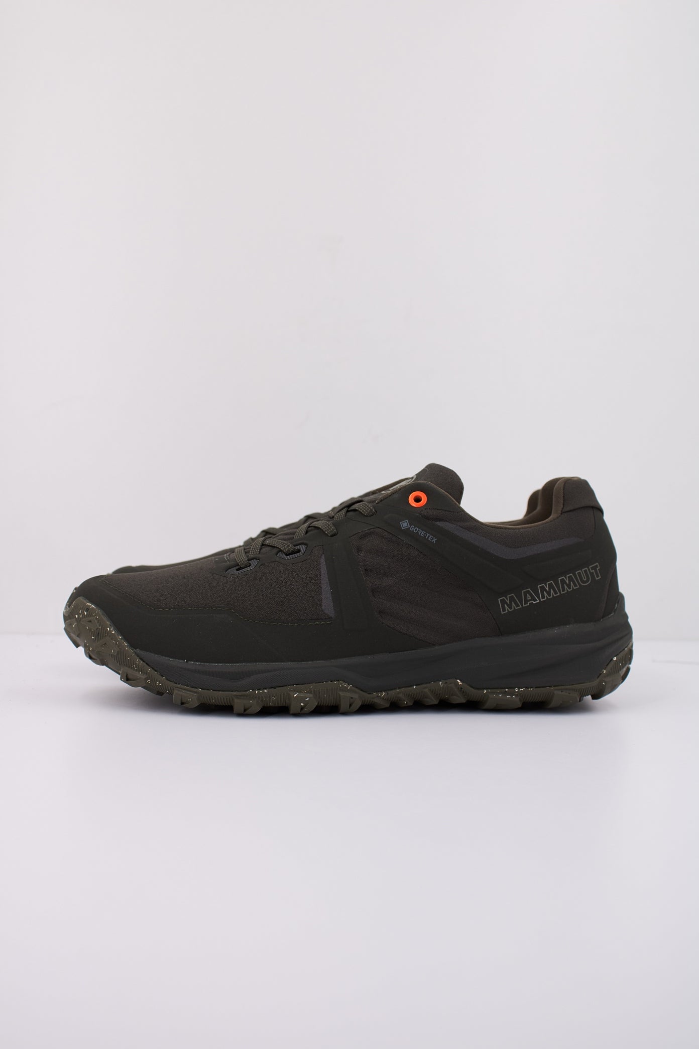MAMMUT ULTIMATE III en color GRIS (1)