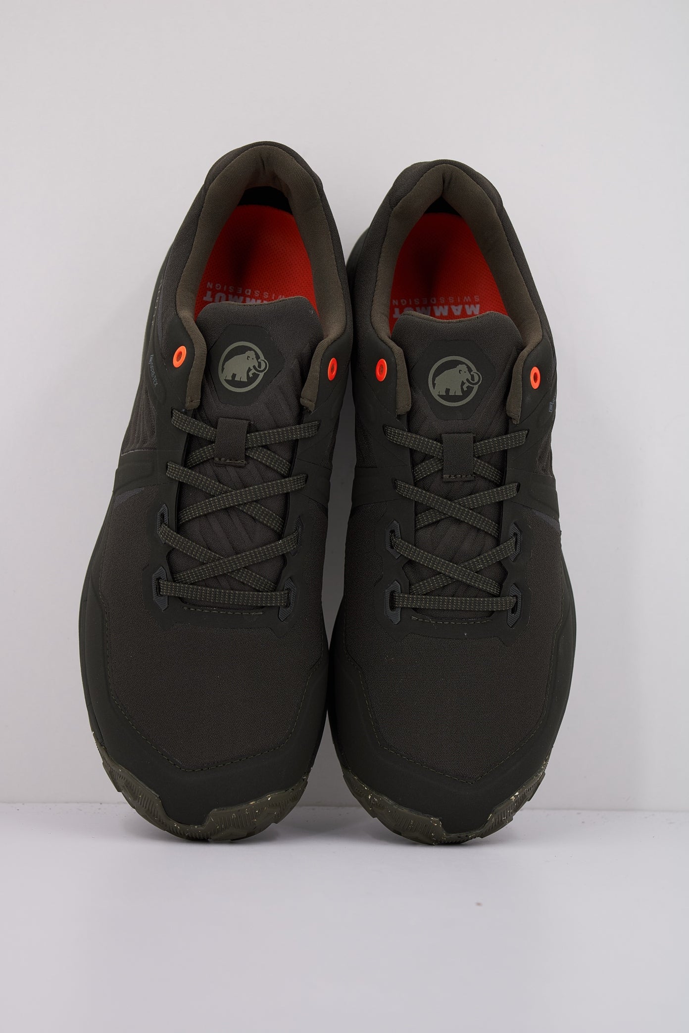 MAMMUT ULTIMATE III en color GRIS (3)