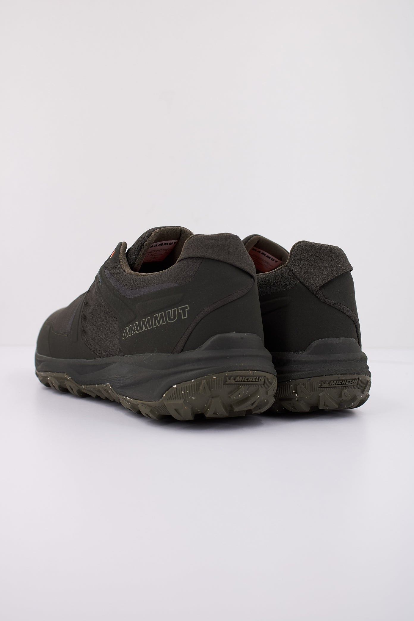 MAMMUT ULTIMATE III en color GRIS (4)