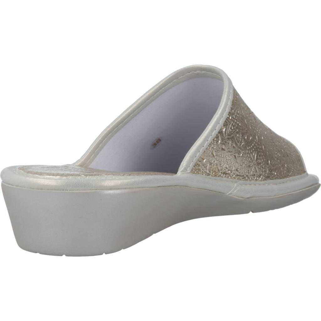 NORDIKAS TOP LINE SRA en color ORO (3)