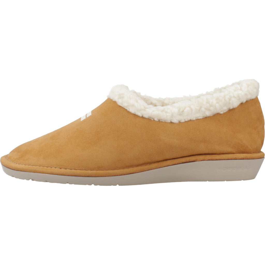NORDIKAS MICROSUEDE en color MARRON CLARO (2)