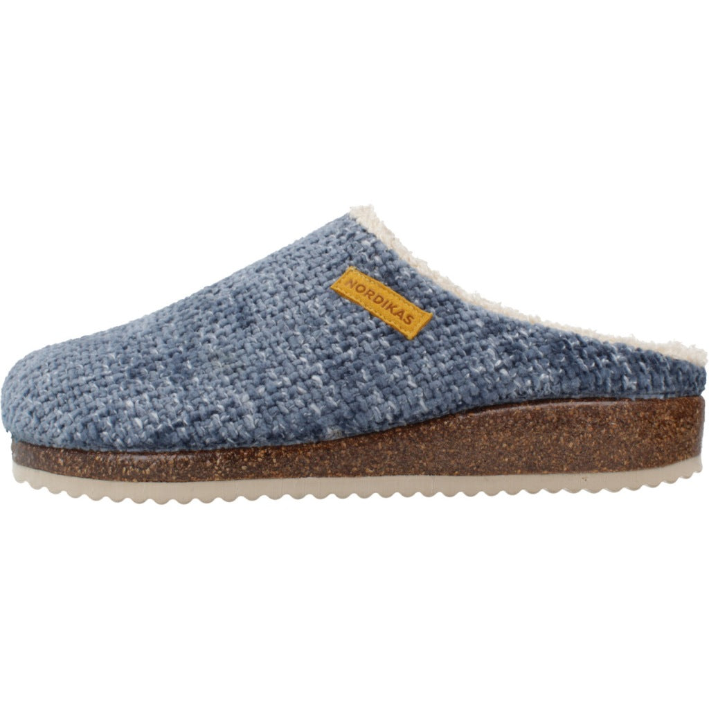 NORDIKAS ISLANDIA ZAPATILLA HOGAR en color AZUL (2)