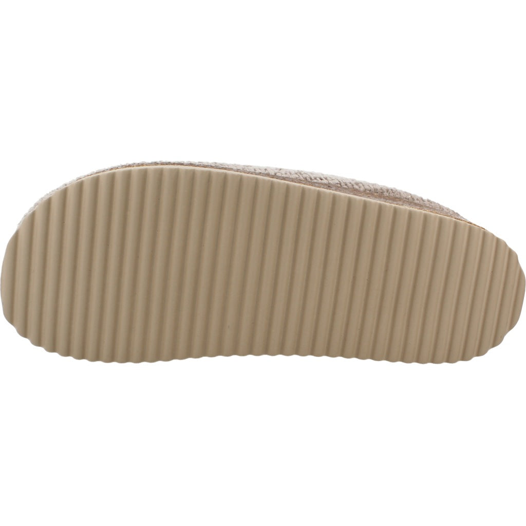 NORDIKAS ISLANDIA ZAPATILLA HOGAR en color BEIS (6)