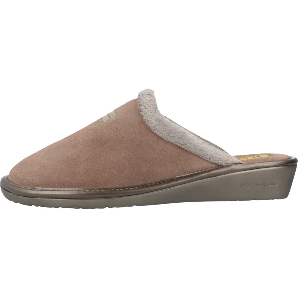 NORDIKAS en color MARRON (2)