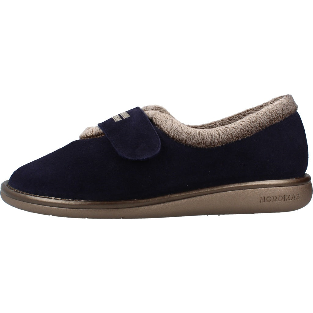 NORDIKAS AFELPADO ZAPATILLA HOGAR en color AZUL (2)
