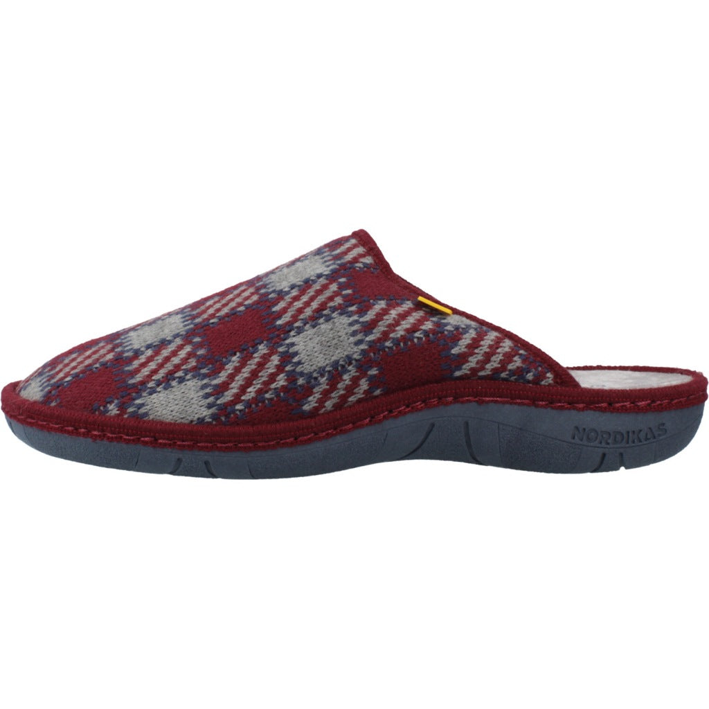 NORDIKAS en color BURDEOS (2)