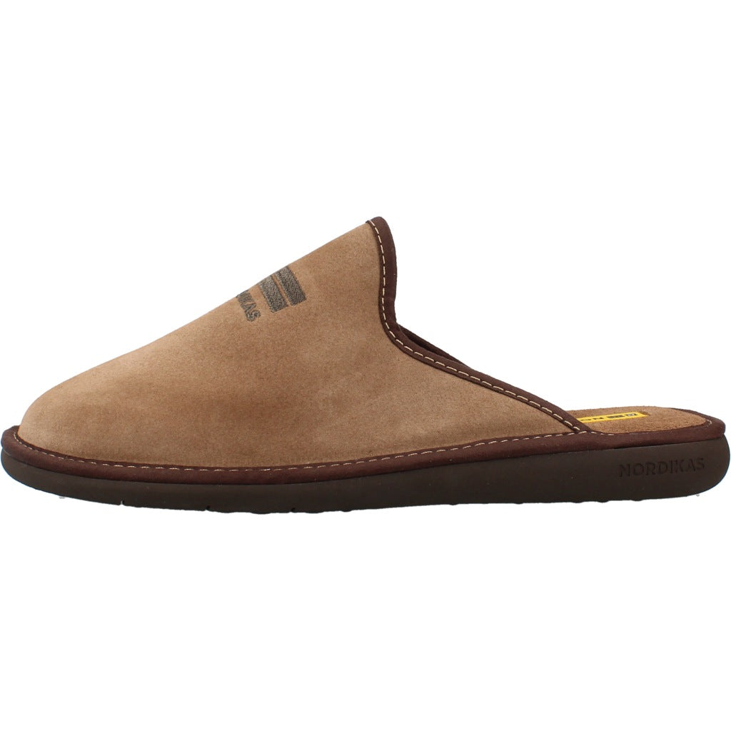 NORDIKAS en color MARRON CLARO (2)