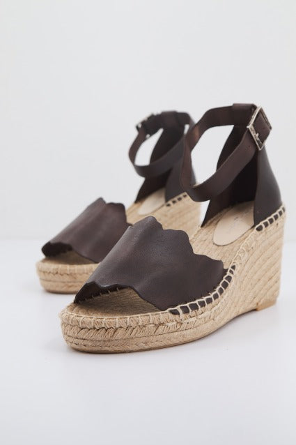 CLARA DURAN PLATAFPCD en color MARRON (1)