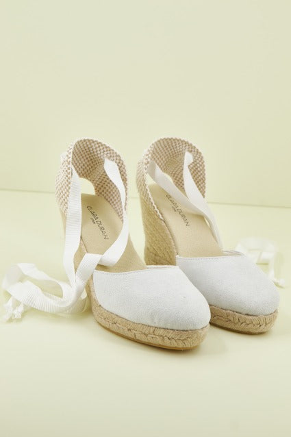 CLARA DURAN VALENANTCD en color BLANCO (1)
