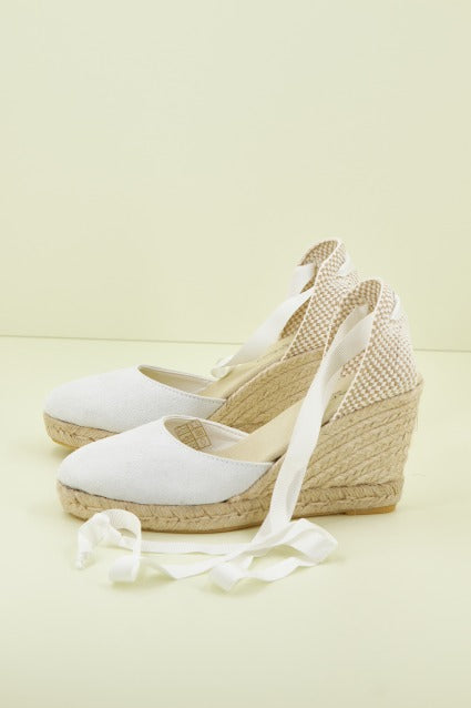 CLARA DURAN VALENANTCD en color BLANCO (2)