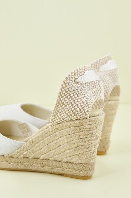 CLARA DURAN VALENANTCD en color BLANCO (3)