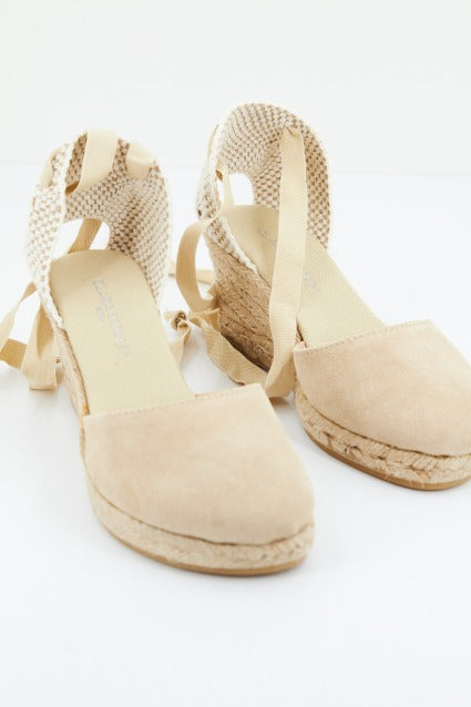 CLARA DURAN VALENSERCD en color BEIS (1)