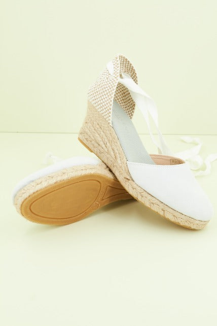 CLARA DURAN VALENSERCD en color BLANCO (1)