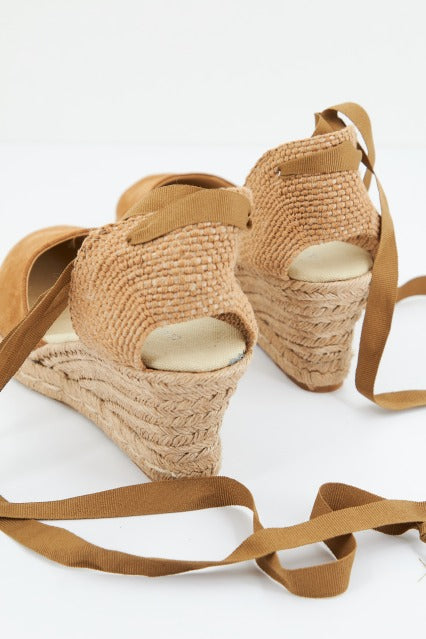 CLARA DURAN VALENSERCD en color MARRON (3)
