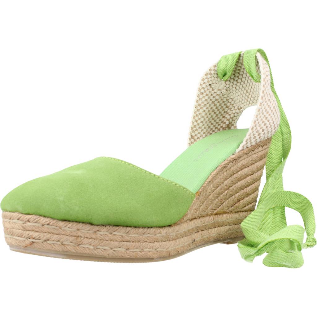 CLARA DURAN VALENSERCD en color VERDE (1)