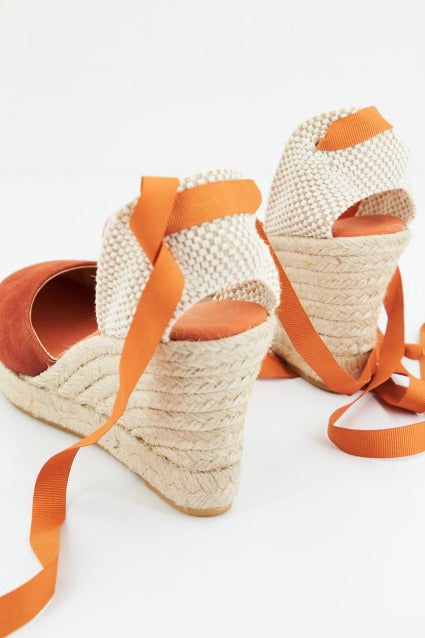 CLARA DURAN VALENANTCD en color NARANJA (3)
