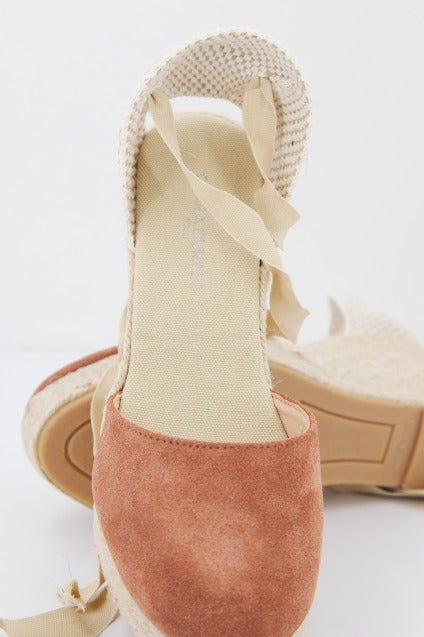 CLARA DURAN VALENSERCD en color MARRON (1)